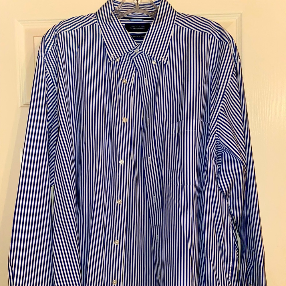 Men’s long sleeved dress shirt.